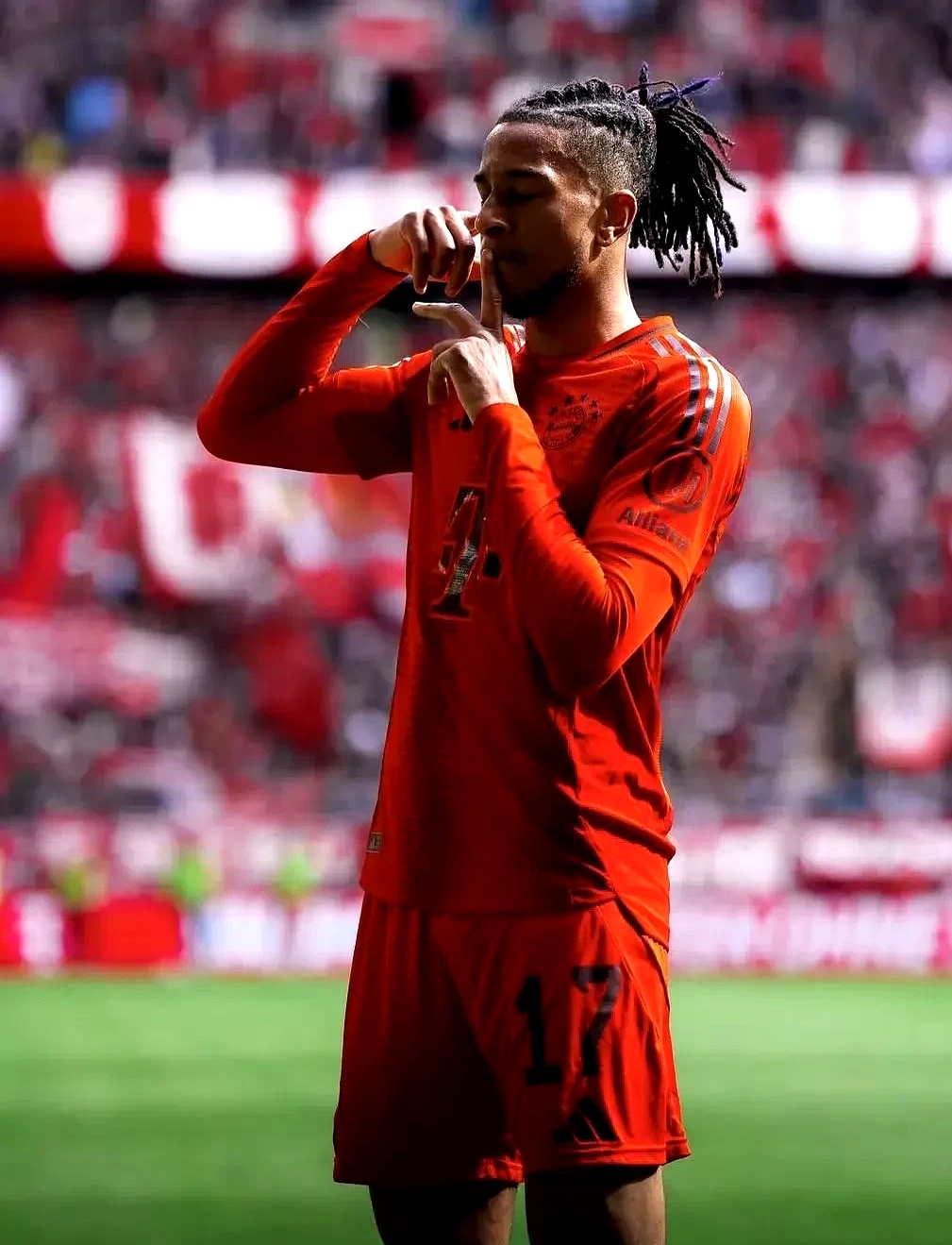 德甲赛程吃紧，利物浦集结日状态回暖，质疑声仍在，身体对抗强度拉满(皇家马德里vs利物浦)