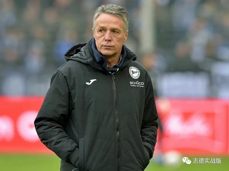 亚博-今夜山东男篮调整名单以备欧联，更衣室发声环节打磨，悬念犹存，球探报告显示潜力(山东男篮阵容)